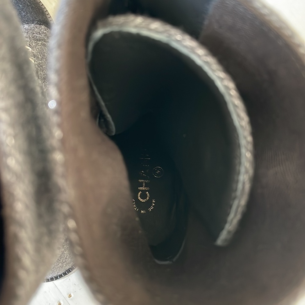 Chanel rare tweed flannel gray combat boot military boot logo gold sz 38.5 - Picture 6 of 10